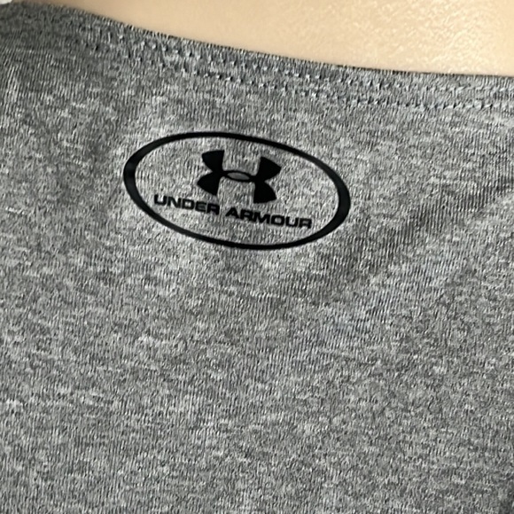Under Armour Workout Tank Youth/Large - Picture 4 of 5